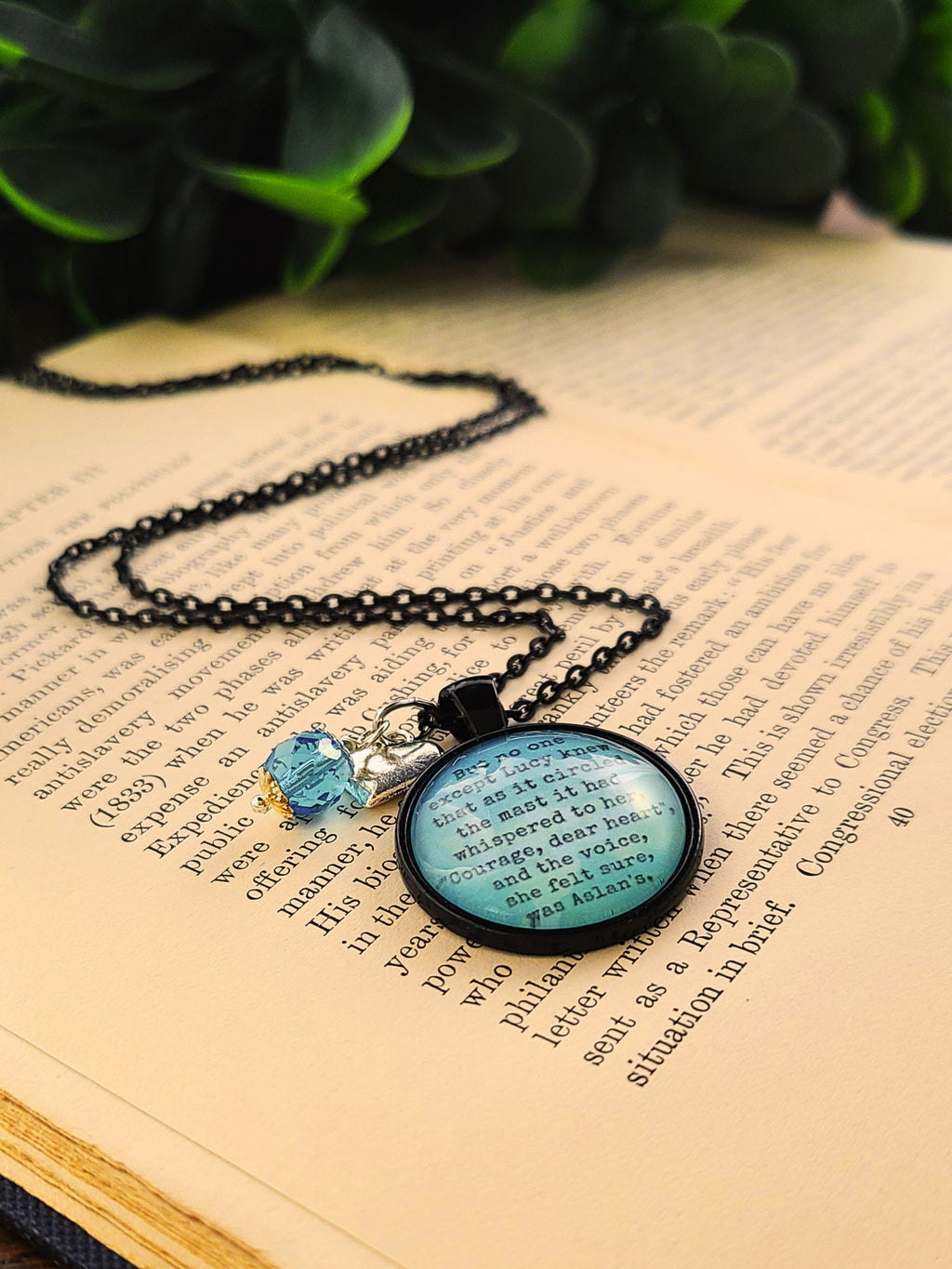 Courage Dear Heart Necklace or Keyring, Aslan Narnia CS Lewis Quote Gift, Encouraging Gift for Her, Handmade Glass Pendant, Personalized Inspirational Gift