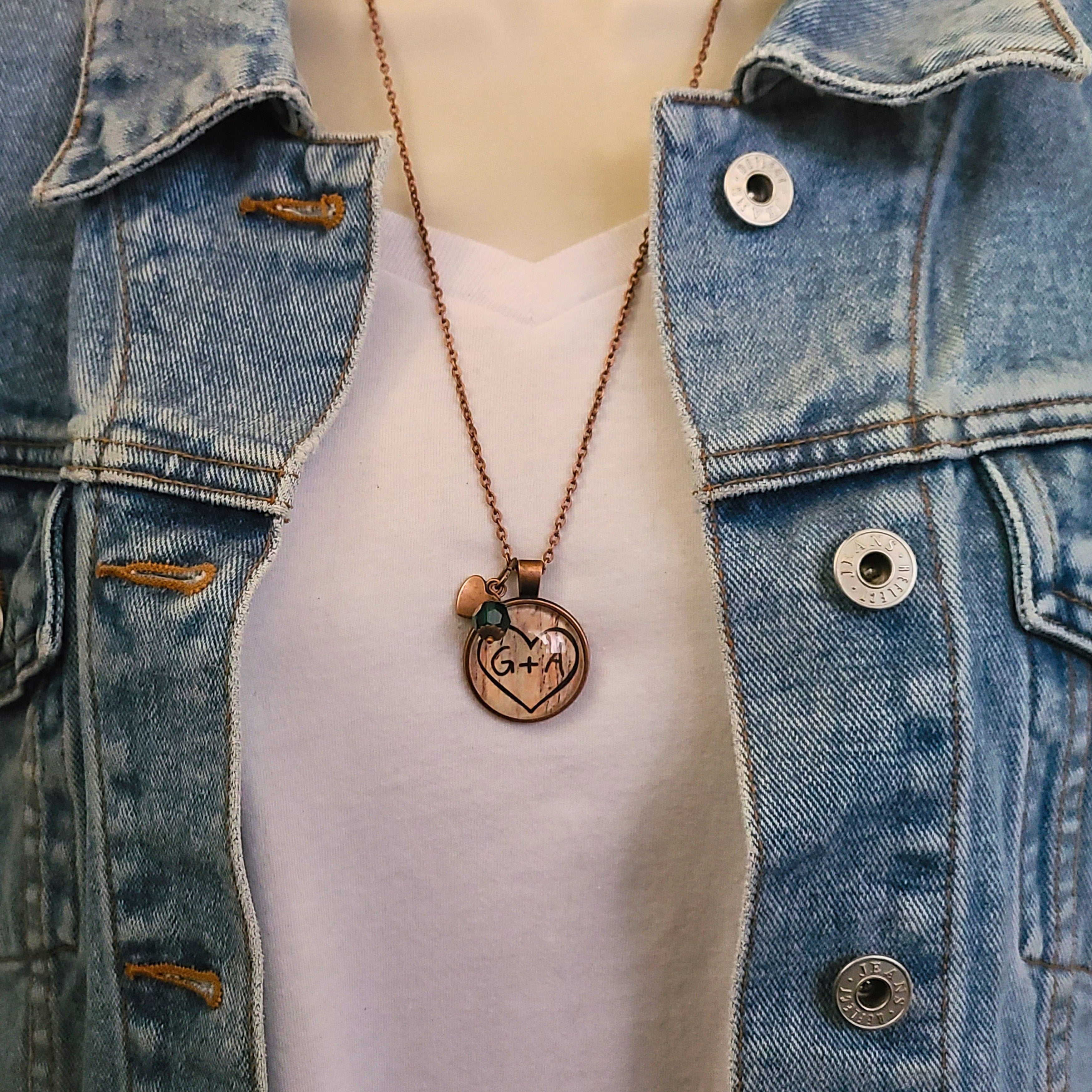 Tree Carving Initials Necklace or Keychain, Couple's Heart Carving, Custom Initials, Romantic Gift
